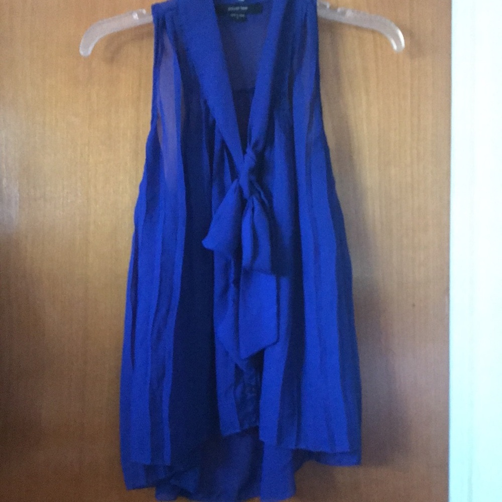 Pleaded -necktie top